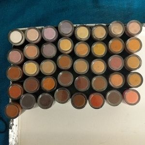 HUGE NYX Lipstick Lot (40)